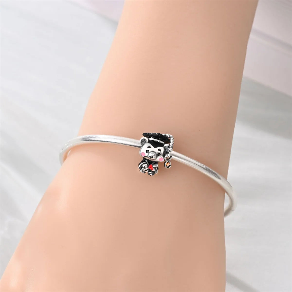Graduation Bear with Hat Chram For Bracelet